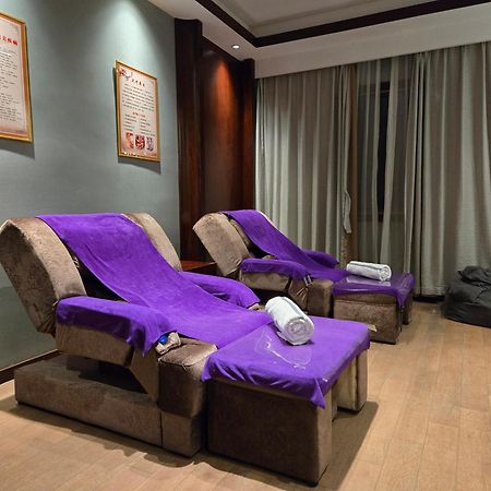Byland Star Hotel Иу Екстериор снимка