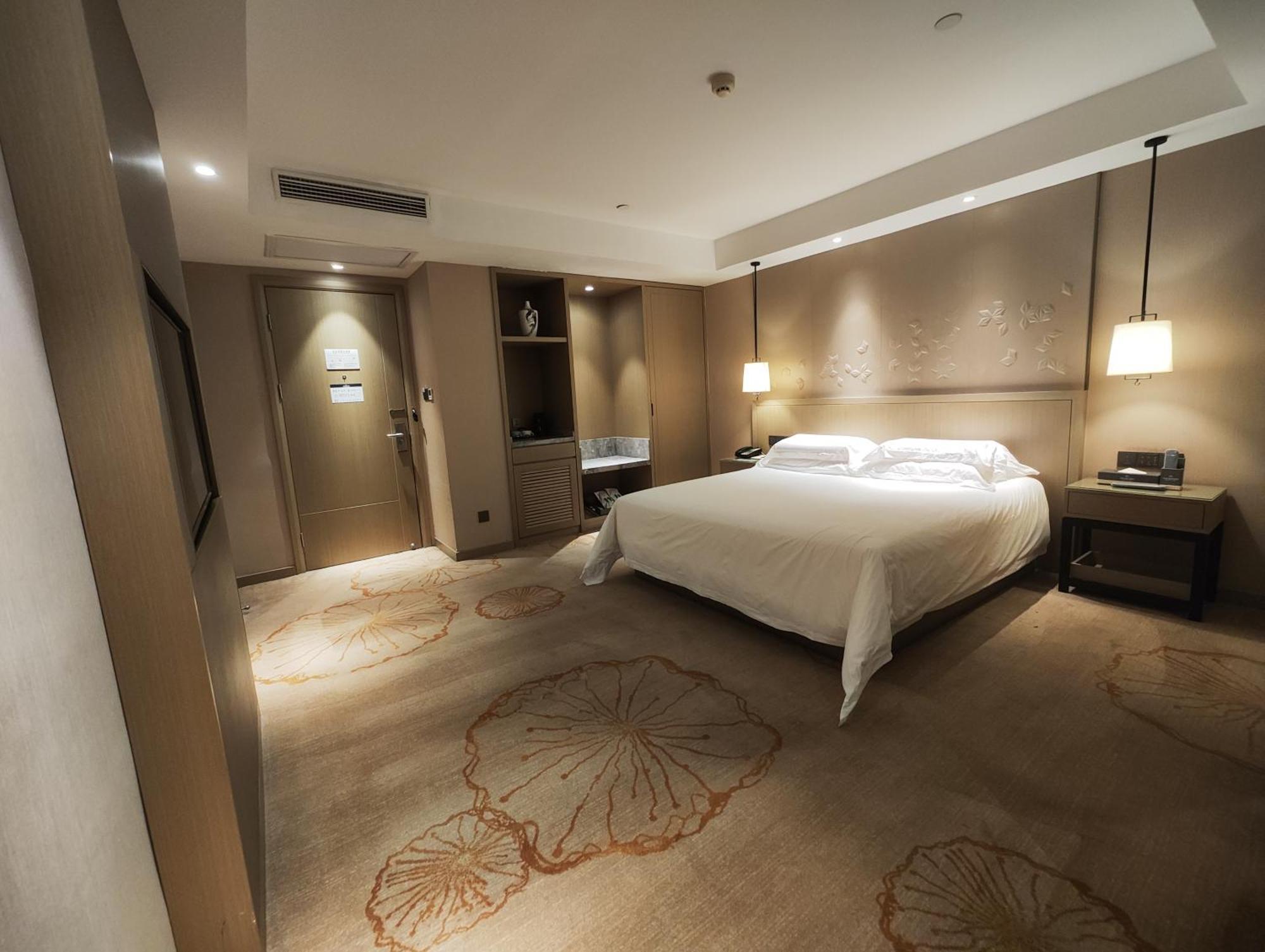 Byland Star Hotel Иу Екстериор снимка