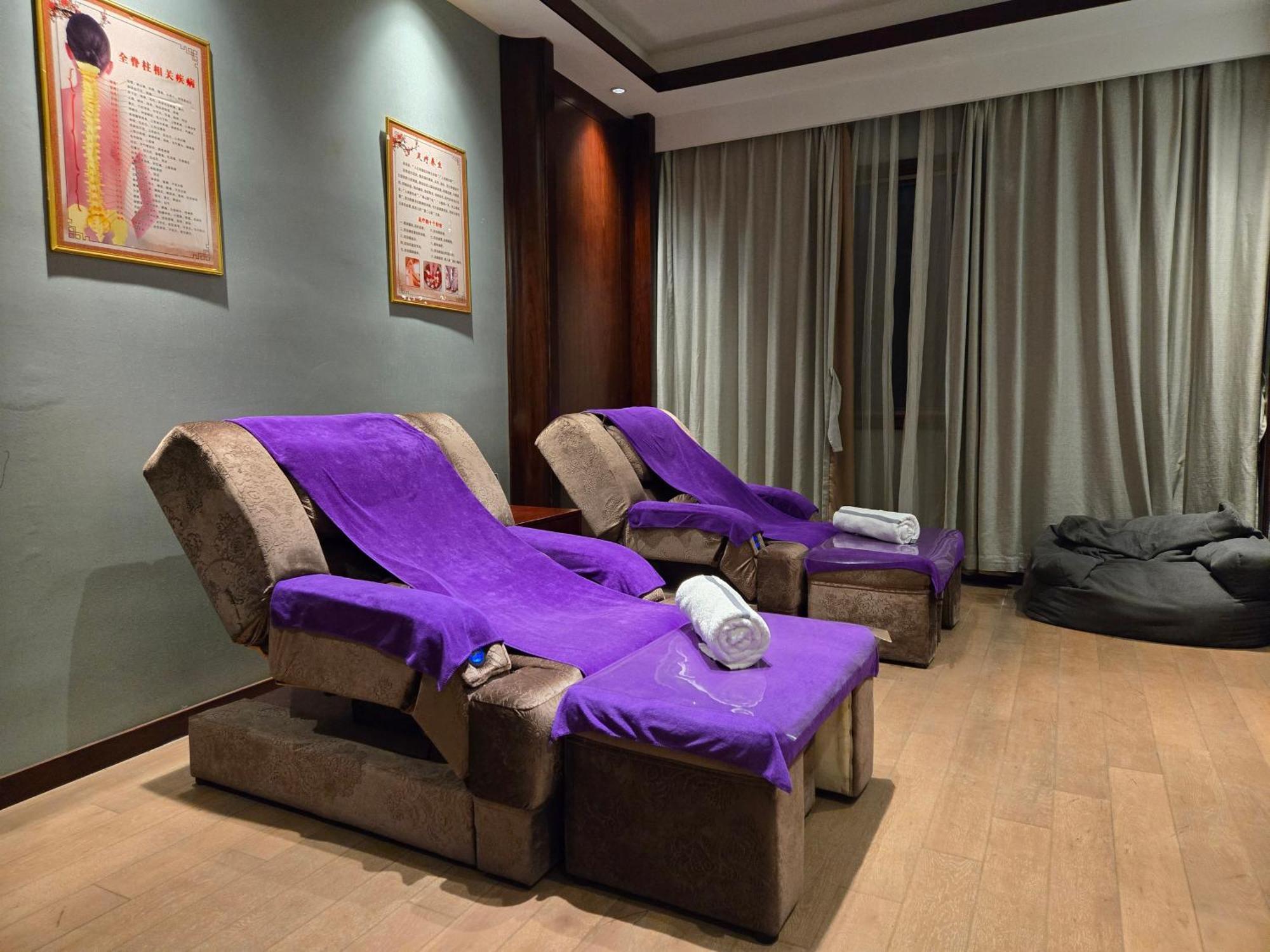 Byland Star Hotel Иу Екстериор снимка